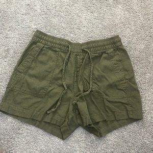 Pull-up Shorts